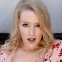 Empress Elle Meztelen