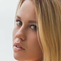 Erika Eden Meztelen
