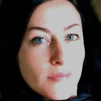 Erika Latta Meztelen
