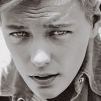 Erika Linder Meztelen