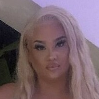 Erin Brock Meztelen