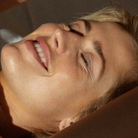 Erin van Dongen Meztelen