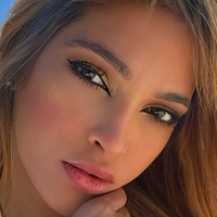 Eva Cadiza Meztelen