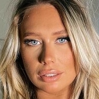 Evie Gibbons Meztelen