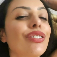 Ezada Sinn / ezada Meztelen