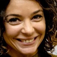 Fajah Lourens Meztelen
