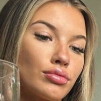 Fiona Mae Meztelen