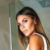 Fleur Conradi Meztelen