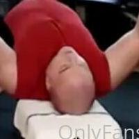 flexbigmuscle Meztelen
