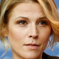 Franziska Weisz Meztelen