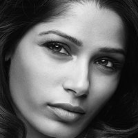 Freida Pinto Meztelen