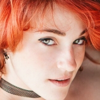 Frenia Meztelen