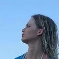 Freya Allen Meztelen