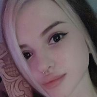 freyastein Meztelen