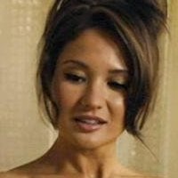 Genevieve Guzchack Meztelen