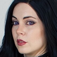 Genevieve Marie Meztelen