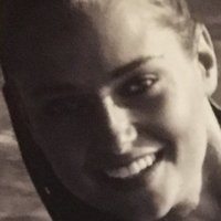 Genevieve Morton Meztelen