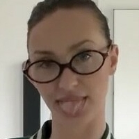 Giageorgina Meztelen