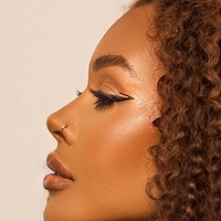 Giovanna Jacobina Meztelen