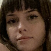 Girls With Bangs Meztelen