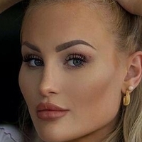 Giulie Hope Santana Meztelen