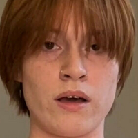 gloomyonionboy Meztelen