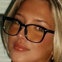 Grace Gavio Meztelen