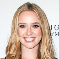 Greer Grammer Meztelen