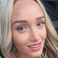 Gwen Gwiz Meztelen