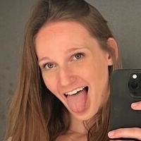 Hailey Happy Meztelen