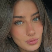 Hanna Champine Meztelen