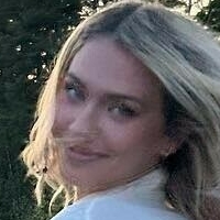 Hanna Edwinson Meztelen