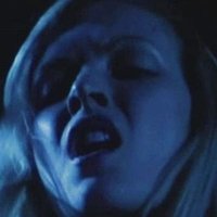Hannah Cowley Meztelen