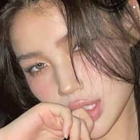 Hannah Kim Meztelen