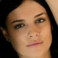 Hannah Lucy Meztelen