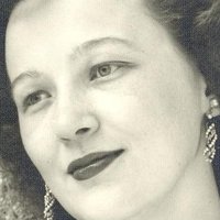 Harriet Neville Meztelen