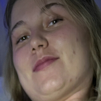 he.leonie Meztelen