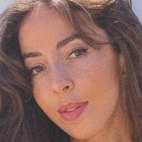 Helena Angelov Meztelen