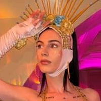 Helena Jones Meztelen