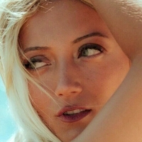 Hello__iris Meztelen