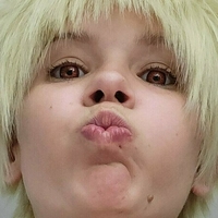 Her.name.is.ak Meztelen