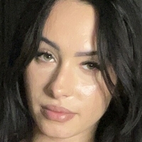 hereishannah Meztelen