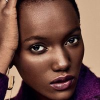 Herieth Paul Meztelen