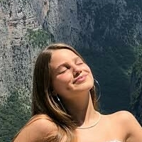 Hila Meztelen