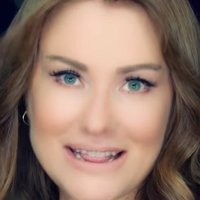 Hilal Cebeci Meztelen