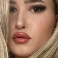 Holly Hawthorne Meztelen