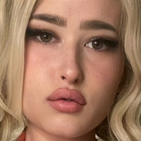 Hollyhawthorne Meztelen