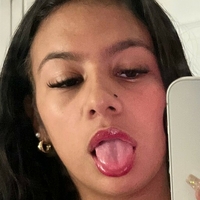 hollyhennesssey Meztelen