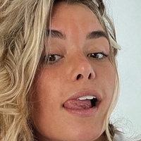 Hopie Schlenker Meztelen