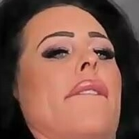 Hotmilfbitch Meztelen